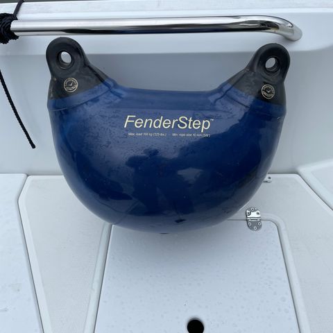 Fender step blå