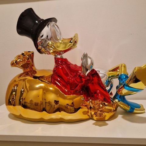 Van Apple - Scrooge McDuck( Onkel Skrue )