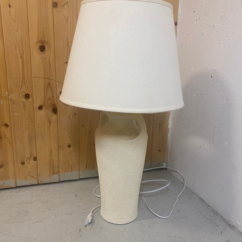 Elegant Bordlampe