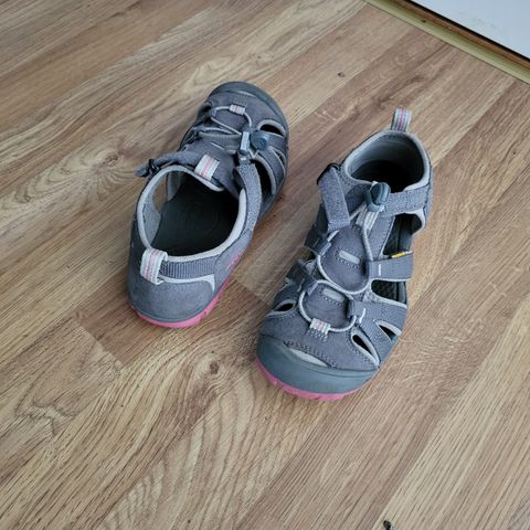 Sandaler til barn