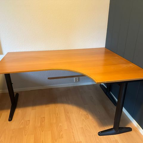 Arbeidsbord, skrivebord, gamingbord, hjørneskrivebord