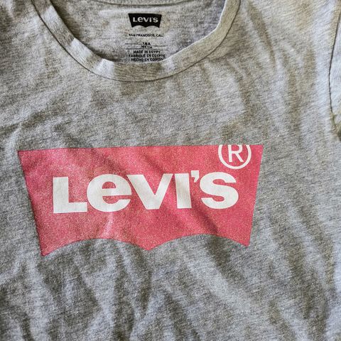 Levis t skjorte, som ny