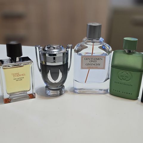 Kvalitetsparfymer til salgs** Gucci, Dolce Gabbana, Sauvage, Givenchy, Invictus