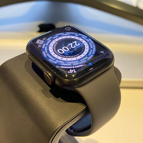 Apple Watch Series 7 - 45mm TITANIUM & Ceramic case - LTE+GPS