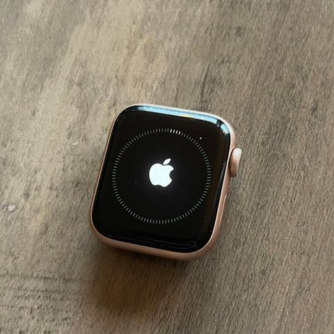 Apple Watch series 5 40mm