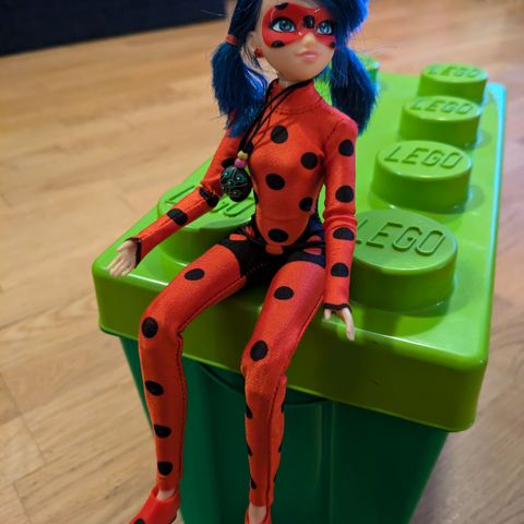 Ladybug figur