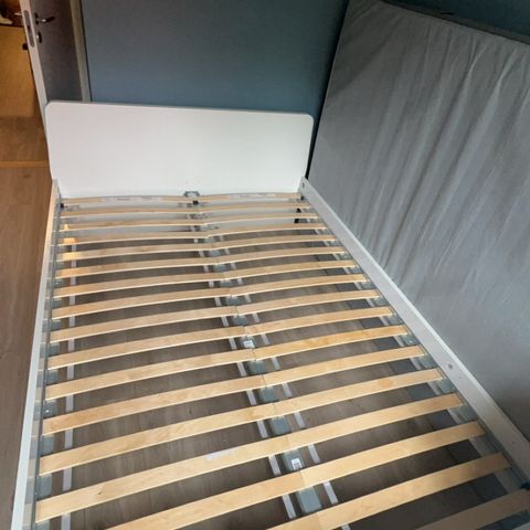 IKEA seng 140x200 - Hvit