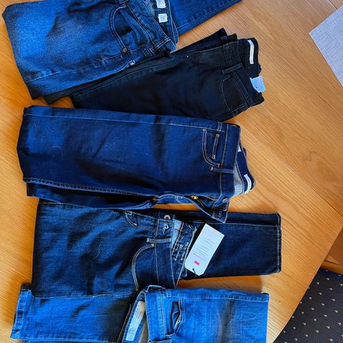 Lewis-jeans, Diesel-jeans og jeans fra Cubus.