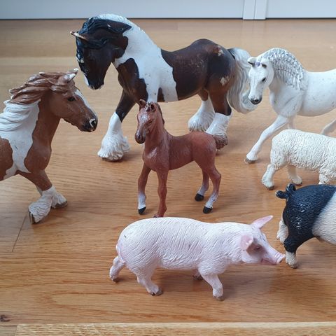 Schleich/CollectA/Papo hester og gårdsdyr