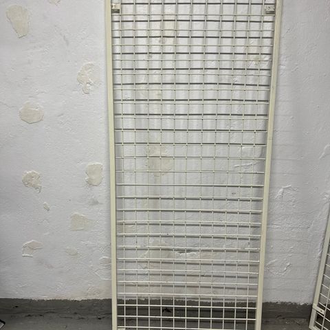 Grid wall / Netting vegg / Gitter veggoppheng