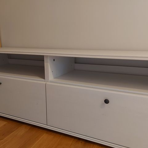 KASTES I AUGUST HVIS INGEN HENTER! IKEA Tv-benk