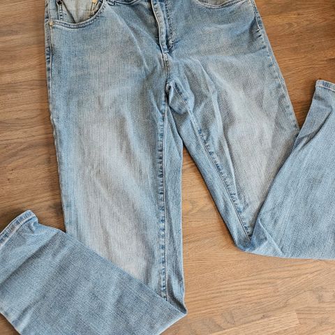 Jeans fra Jean Paul Femme, ny!