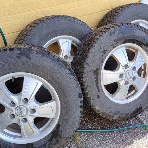 Nokian Hakkapelita C3 Piggdekk til bobiler 215/70 R15C  109/107R