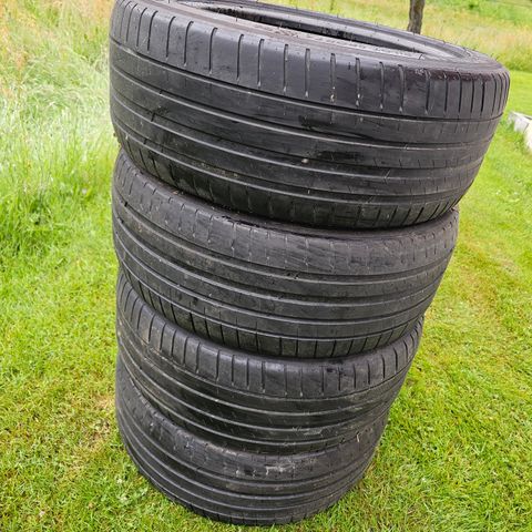 235/45R18 sommerdekk Michelin