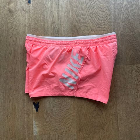 Nike løpeshorts