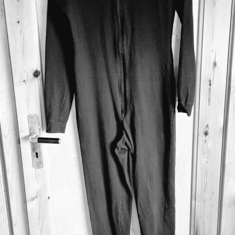 Svart One piece suit dame str. S