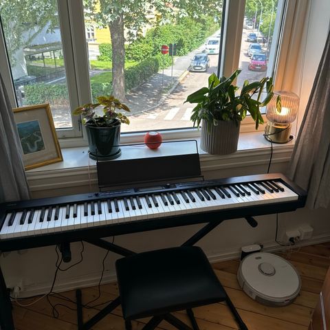 Casio CDP S360 Digitalt Piano med stativ og krakk