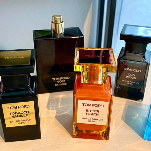 TOM FORD Parfymeprøver / Dekanter