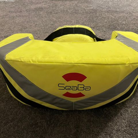 Seaba redningsvestløsning for bilstol til baby