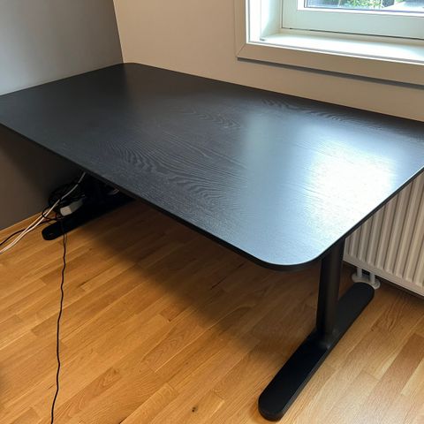 IKEA Bekant skrivebord