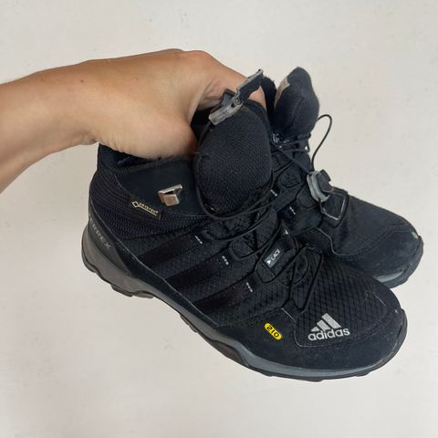 Adidas TERREX MID GORE-TEX  junior str 32