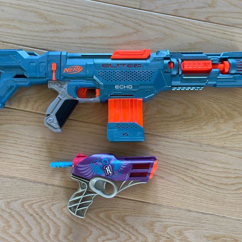 2 x Nerf Gun