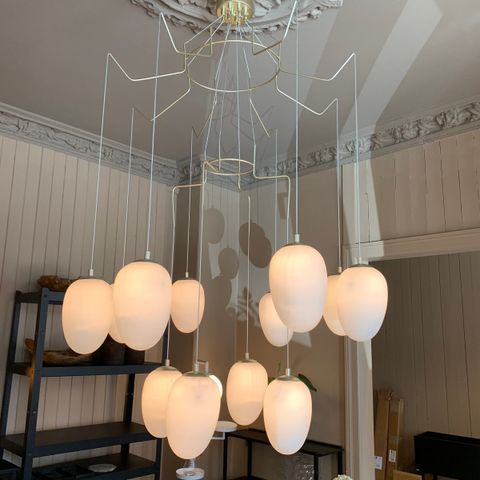 Svensk design Globen Lighting taklampe Divine 12