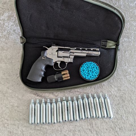 Dan Wesson 4 Co2 pistol