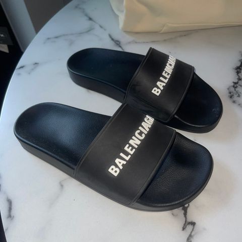 Balenciaga slippers