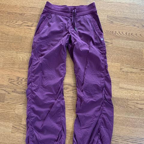 Lululemon dance studio pants str 6