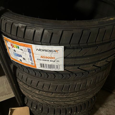 225/35r19 Nordexx