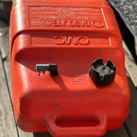 Omc bensintank 25 Liter