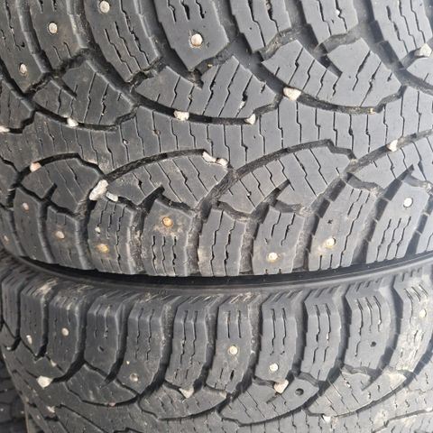 205/65R16c Bridgestone vinterdekk