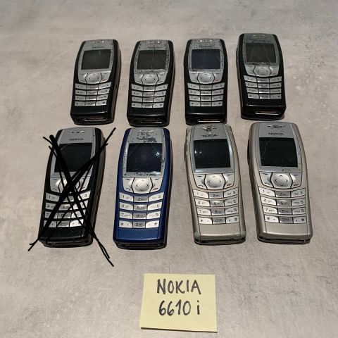 Mange gamle mobiltelefoner fra Nokia og Ericsson