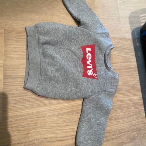 Levis genser str 80