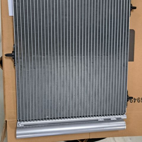 A/C radiator Peugeot 1007 2008 208 207 Citroen C2 C3 C4 AC848900 OE:6455AL