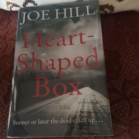 Heart-Shaped Box av Joe Hill Signert
