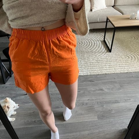 Orange shorts i linmix