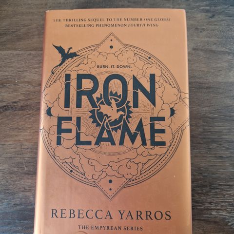 Iron Flame | Rebecca Yarros