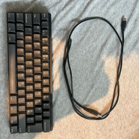 Vortex pok3r cherry mx silent red keyboard