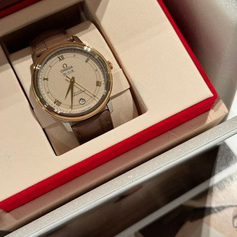 NY Omega De Ville Prestige Co-Axial Chronometer 36.8mm i rose gull og stål
