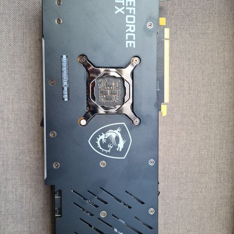 MSI GEFORCE RTX 3070 GAMING Z TRIO