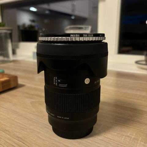 28-70 mm 2.8 Objektiv med Vario 1-5 ND filter på kjøpet! (L-mount)