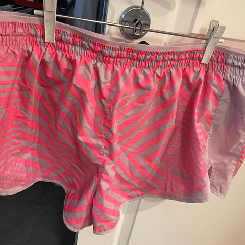 Nike løpeshorts str.XL foret