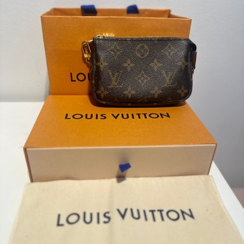 Mini Pochette Louis Vuitton