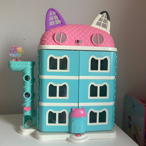 Gabby’s Dollhouse