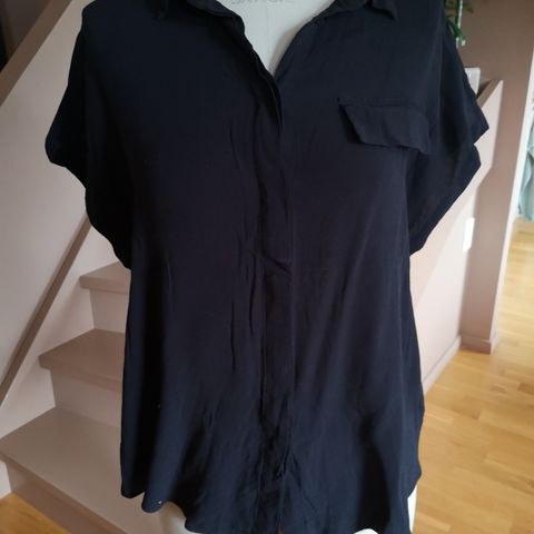 Bluse fra Lindex. Str S