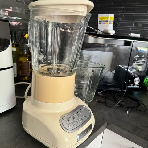 Kitchn Aid blender