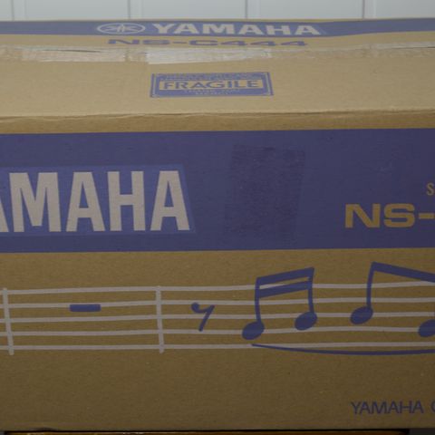 Yamaha NS-C444 senterhøyttaler