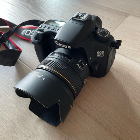 Canon EOS 60D m/ 2 objektiv og bæreveske